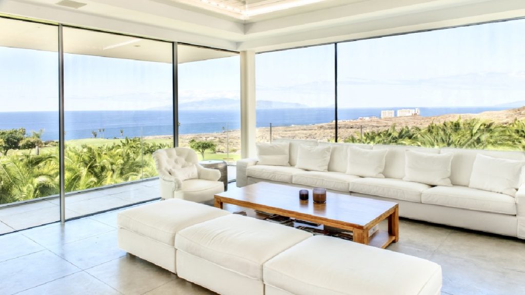 wide view picture windows